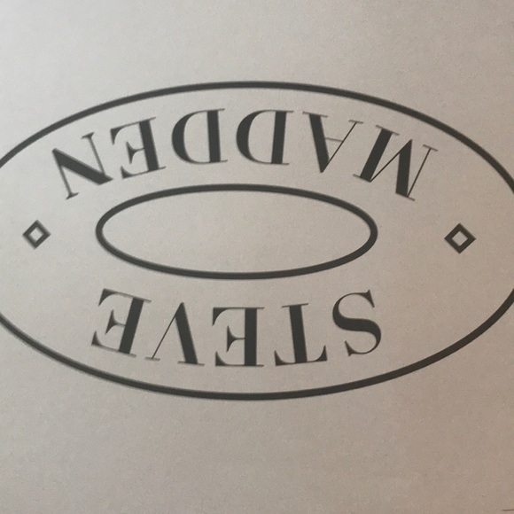 Heels - Picture 5 of 5